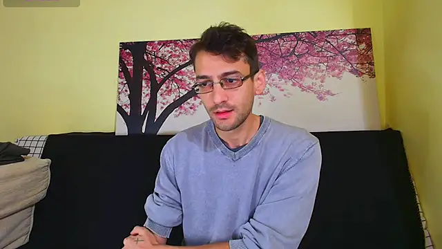 Snapshot of HungEddy chatting on October 11, 5:00 pm HungEddy online show from October 11, 5:00 pm