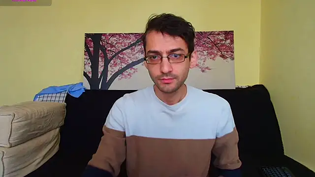 Snapshot of HungEddy chatting on November 28, 8:50 am HungEddy online show from November 28, 8:50 am