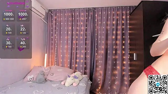 Snapshot of LivyyBossom chatting on February 18, 5:31 pm LivyyBossom online show from February 18, 5:31 pm