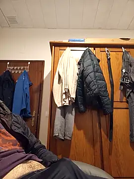 Brucekind online show from March 1, 4:42 pm