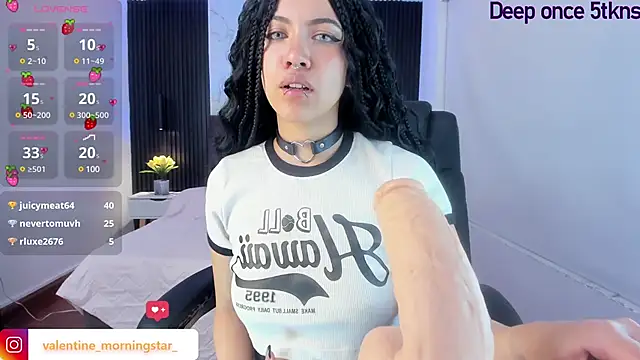 Snapshot of Gianna_foxy chatting on December 10, 8:51 am Gianna foxy online show from December 10, 8:51 am