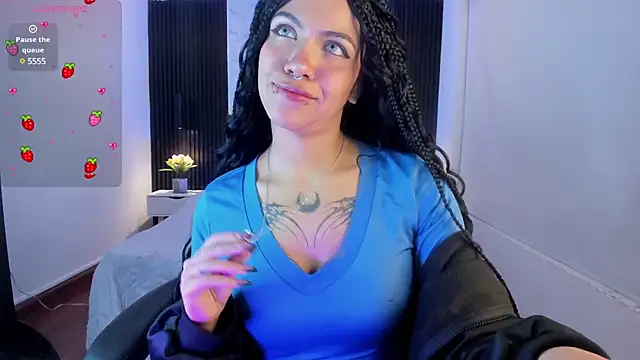 Snapshot of Gianna_foxy chatting on December 14, 5:40 am Gianna foxy online show from December 14, 5:40 am