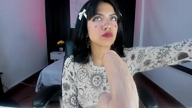 Snapshot of Gianna_foxy chatting on February 14, 9:34 am Gianna foxy online show from February 14, 9:34 am