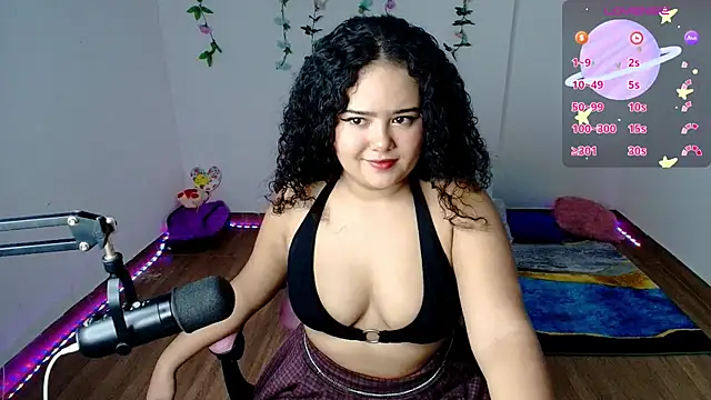 Snapshot of Dulce_Julietha chatting on February 20, 5:51 pm Dulce Julietha online show from February 20, 5:51 pm