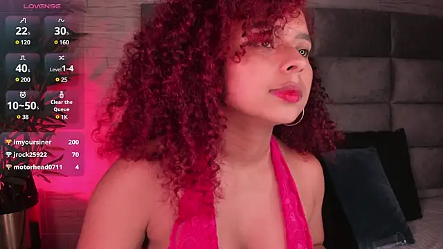 lara jones  online show from February 4, 9:49 am