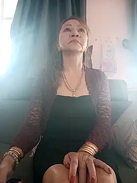 Baby-sexysweet69 online show from October 28, 12:58 am