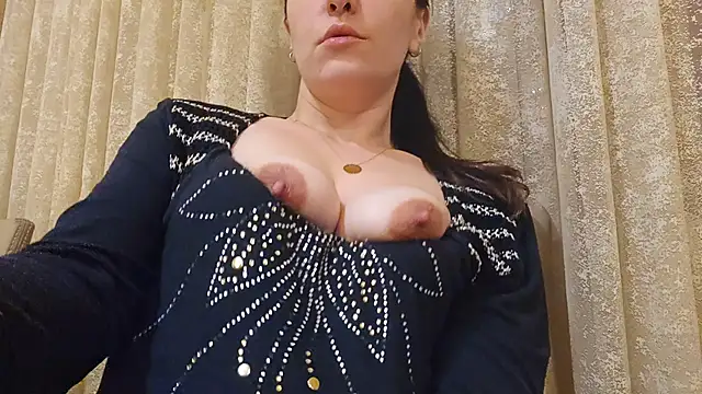 AlejandraDelaney online show from December 14, 5:14 pm