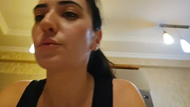 AlejandraDelaney online show from December 26, 2:59 pm