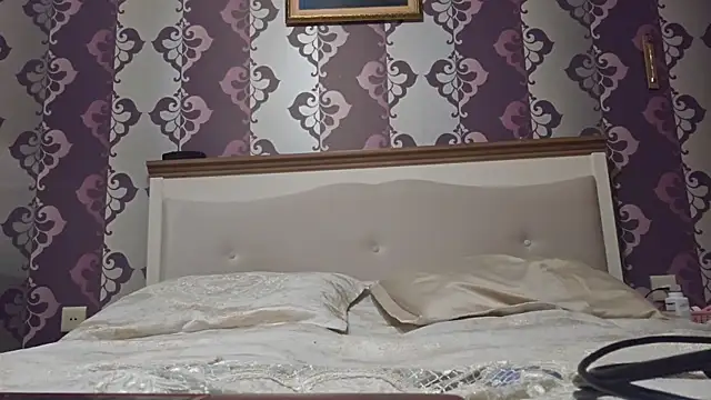 AlejandraDelaney online show from February 4, 10:55 pm