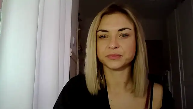 ashley xlove online show from December 6, 8:15 am