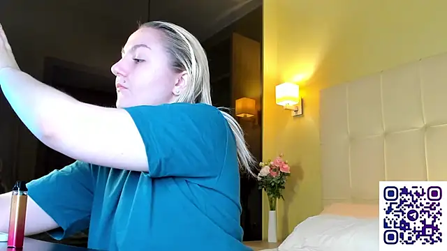 Debbie Taylor online show from October 10, 4:50 pm