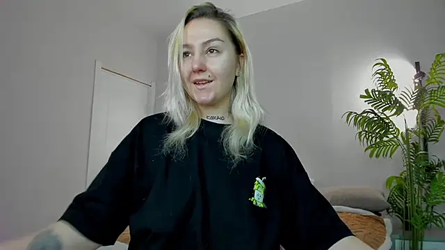 Debbie Taylor online show from November 22, 5:34 pm