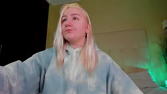 Debbie Taylor online show from November 29, 5:16 pm