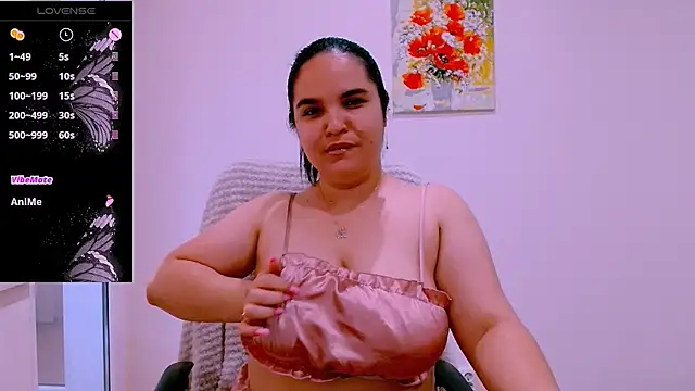 Snapshot of Ella-Diamond chatting on July 29, 5:22 pm Ella-Diamond online show from July 29, 5:22 pm