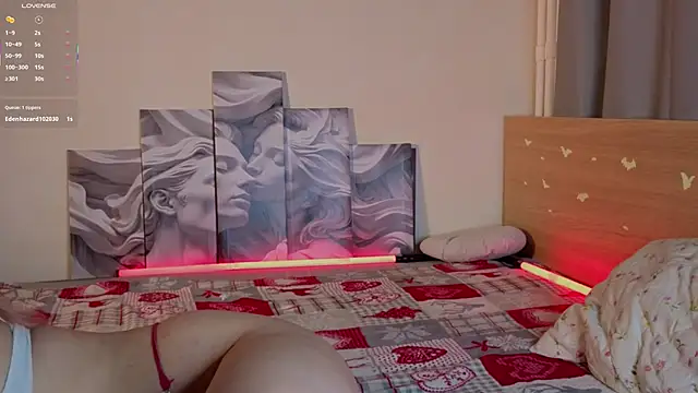 OttilieBurruss online show from February 11, 11:04 am