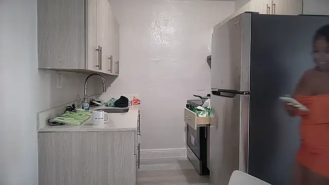 miamiworld online show from February 28, 3:57 pm