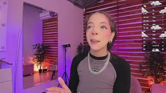 Sapphire Venuss online show from November 15, 2:09 am