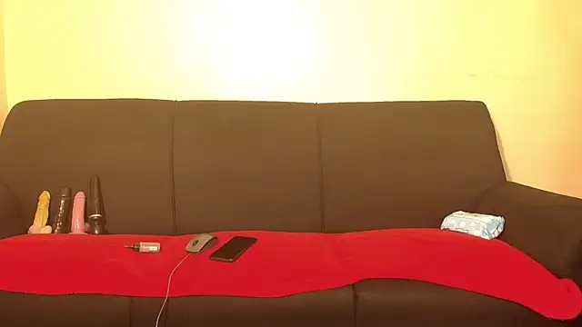 SweetHotLipsX39 online show from October 27, 11:25 am