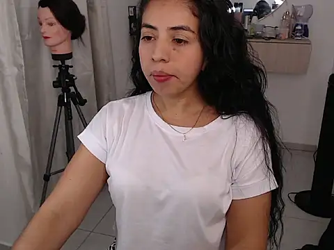 anngela01 online show from March 20, 12:59 am