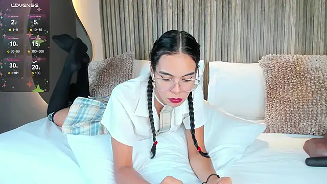 AnahinClar online show from November 12, 5:24 pm