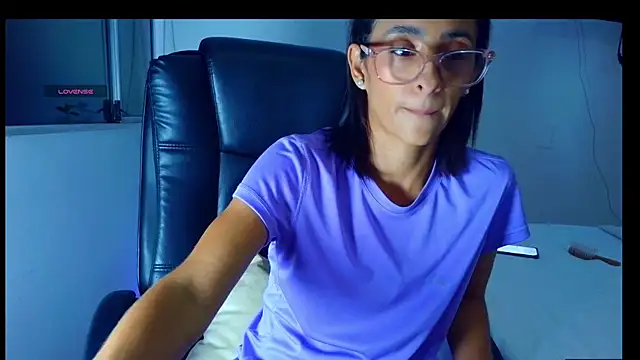 thedianakaro online show from June 26, 1:32 am