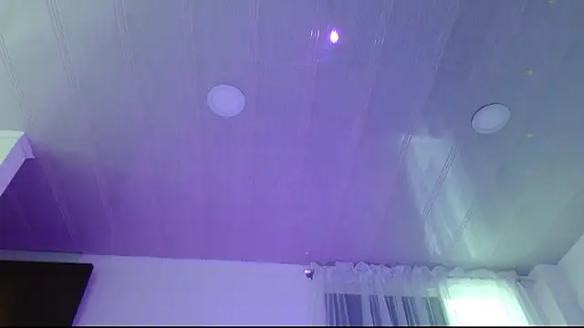 Snapshot of Aurora_blossom__ chatting on February 27, 3:37 pm Aurora blossom online show from February 27, 3:37 pm