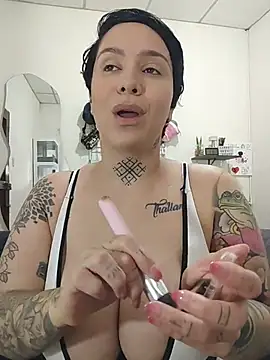 Snapshot of KatInk chatting on February 25, 2:16 pm KatInk online show from February 25, 2:16 pm