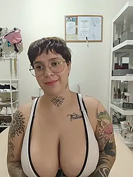 Snapshot of KatInk chatting on April 8, 2:39 pm KatInk online show from April 8, 2:39 pm