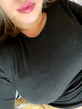 69Laura696 online show from December 2, 9:35 am