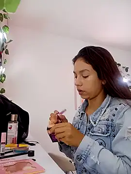 Luci And Sofi online show from October 18, 12:28 pm