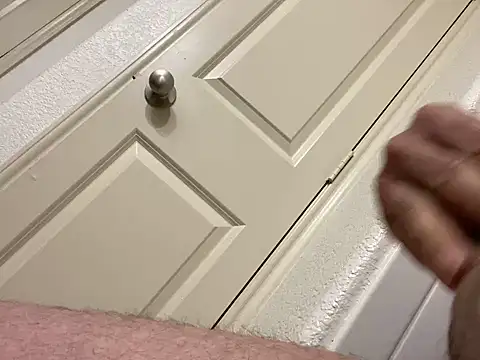 Snapshot of DuroMan25 chatting on December 11, 7:46 pm DuroMan25 online show from December 11, 7:46 pm