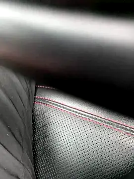 Snapshot of DuroMan25 chatting on December 3, 9:57 pm DuroMan25 online show from December 3, 9:57 pm