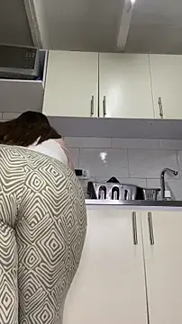 Snapshot of Chloee_ep chatting on February 3, 6:22 am Chloee ep online show from February 3, 6:22 am