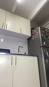 Snapshot of Chloee_ep chatting on March 21, 8:19 am Chloee ep online show from March 21, 8:19 am