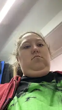 Snapshot of Chloee_ep chatting on April 16, 12:39 pm Chloee ep online show from April 16, 12:39 pm