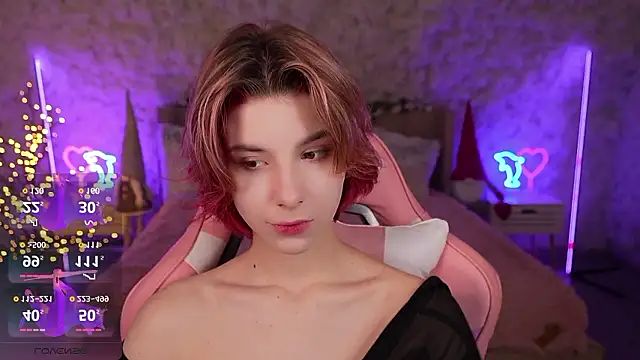 HaylaAmber online show from December 7, 7:05 am