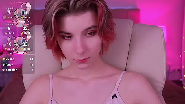 HaylaAmber online show from February 17, 1:10 pm