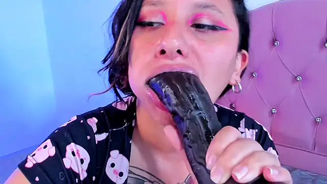 Mila nixon02 online show from December 2, 6:43 pm