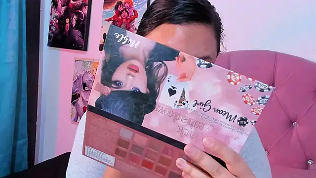 Mila nixon02 online show from September 29, 4:45 pm