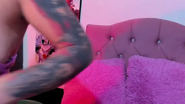 Mila nixon02 online show from October 12, 4:33 am