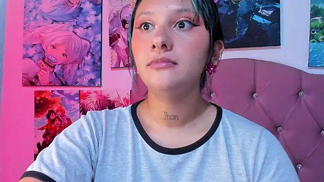 Snapshot of Mila_nixon02 chatting on July 10, 5:15 pm Mila nixon02 online show from July 10, 5:15 pm