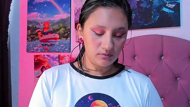 Snapshot of Mila_nixon02 chatting on July 24, 5:00 pm Mila nixon02 online show from July 24, 5:00 pm