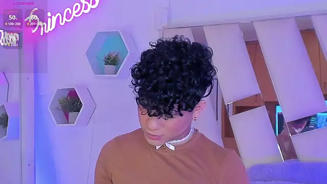 EthanCollens online show from December 17, 9:27 pm