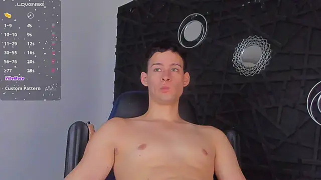 Snapshot of JadeSmiith_ chatting on January 15, 9:20 pm JadeSmiith online show from January 15, 9:20 pm