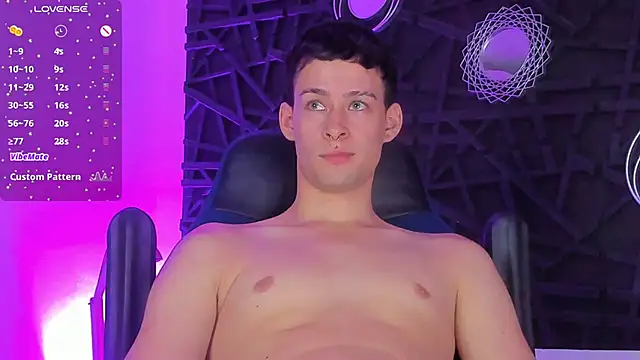 Snapshot of JadeSmiith_ chatting on January 16, 12:23 am JadeSmiith online show from January 16, 12:23 am