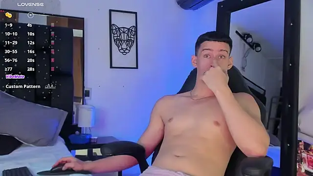 Snapshot of JadeSmiith_ chatting on March 21, 10:28 pm JadeSmiith online show from March 21, 10:28 pm