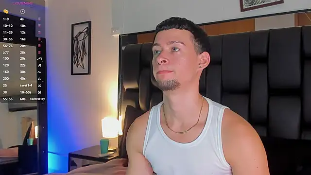 Snapshot of JadeSmiith_ chatting on September 19, 10:21 pm JadeSmiith online show from September 19, 10:21 pm