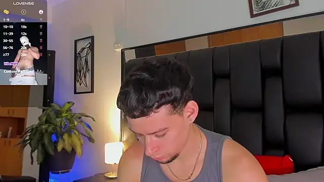 Snapshot of JadeSmiith_ chatting on October 2, 10:17 pm JadeSmiith online show from October 2, 10:17 pm