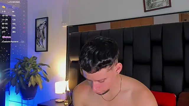 Snapshot of JadeSmiith_ chatting on October 7, 10:29 pm JadeSmiith online show from October 7, 10:29 pm