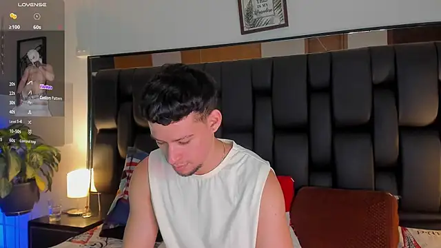 Snapshot of JadeSmiith_ chatting on October 18, 10:21 pm JadeSmiith online show from October 18, 10:21 pm